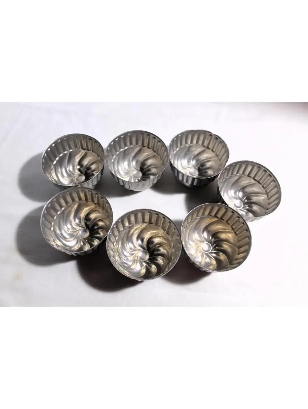 Set of 7 Vintage Aluminum Swirled Mini Bundt Cake, Jell-O Molds
